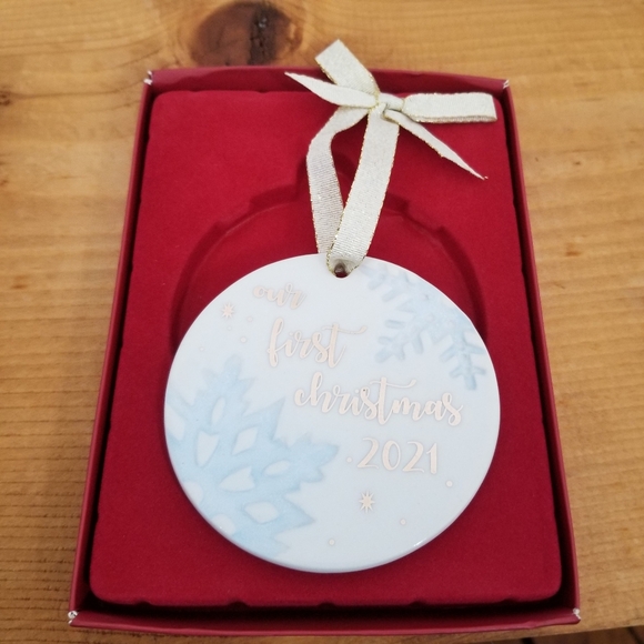LENOX Ornament - OUR FIRST CHRISTMAS 2021 EUC - Picture 7 of 11
